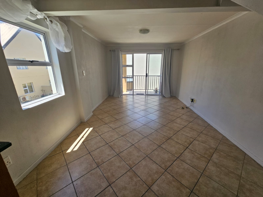 2 Bedroom Property for Sale in Whispering Pines Western Cape